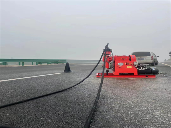 略阳马路路基路面开裂下沉注浆加固灌浆