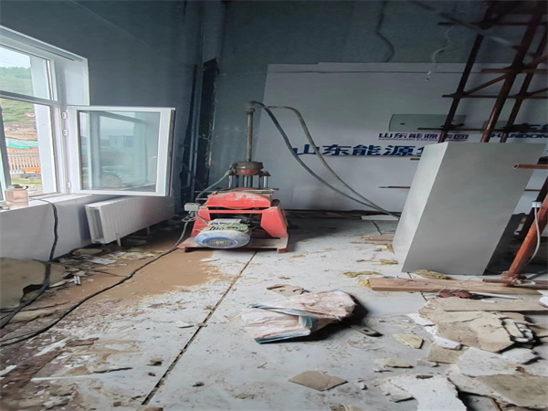 略阳地基基础下沉墙体裂缝加固注浆顶升施工